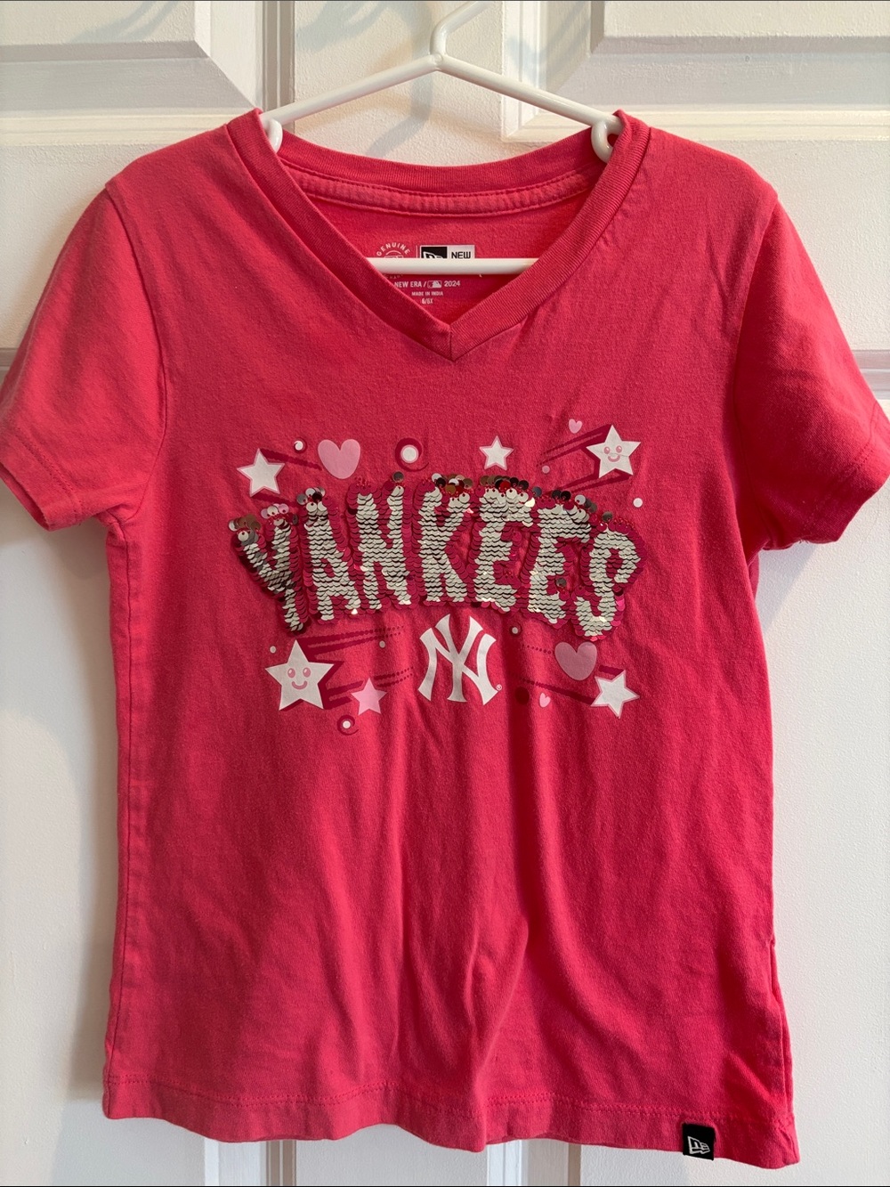 New York Yankees Girls' Pink Sequin V-Neck Tee